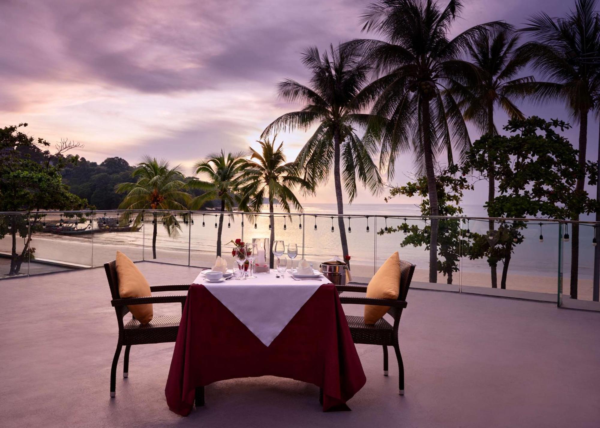 Homm Bliss Southbeach Patong Экстерьер фото